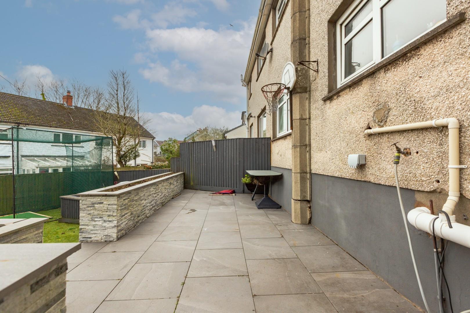 Slade Road, Newton, Swansea, SA3 4UE